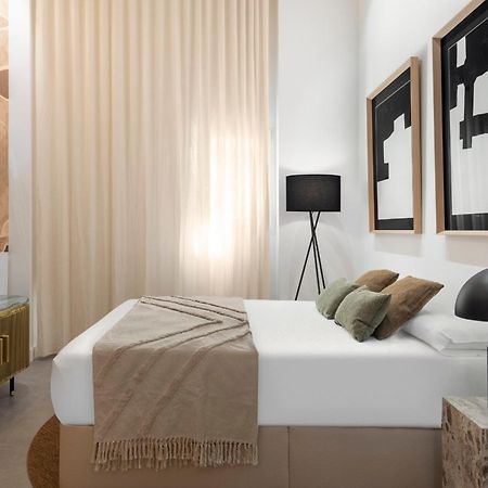 Monkeys Apartments Trastamara Billiard Room Σεβίλλη Εξωτερικό φωτογραφία