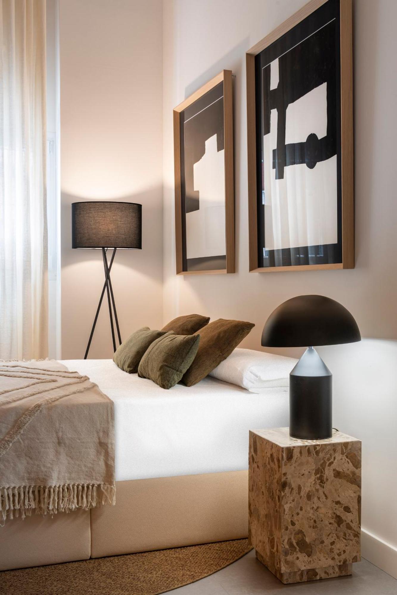 Monkeys Apartments Trastamara Billiard Room Σεβίλλη Εξωτερικό φωτογραφία